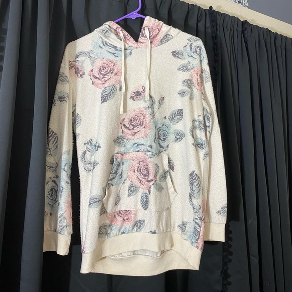 Inspired Hearts Tops - Inspired Hearts sweatshirt.